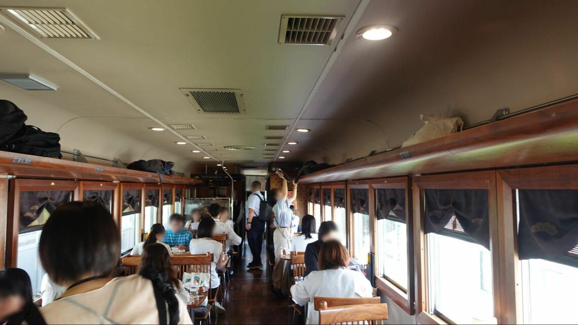車内