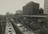 新宿駅南口（写真：1985年10月10日、吉野純治撮影）