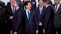安倍首相は動くのか ｢消費増税再延期｣の内実 ｢衆参同日選に圧勝し改憲｣シナリオの現実度