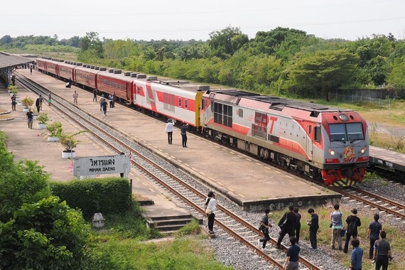 タイ国鉄 14系 ロイヤルブラッサム