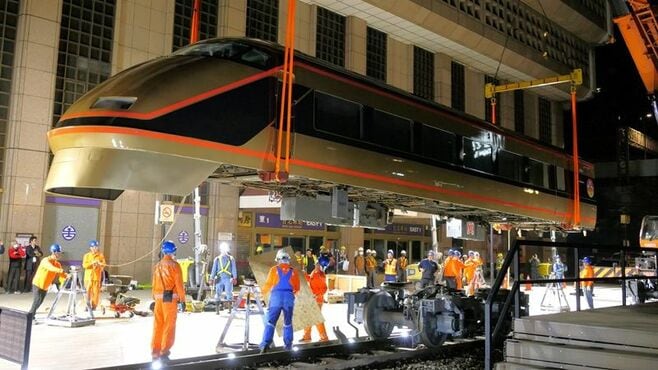 特急スペーシアが｢台北駅前に出現｣東武の狙い