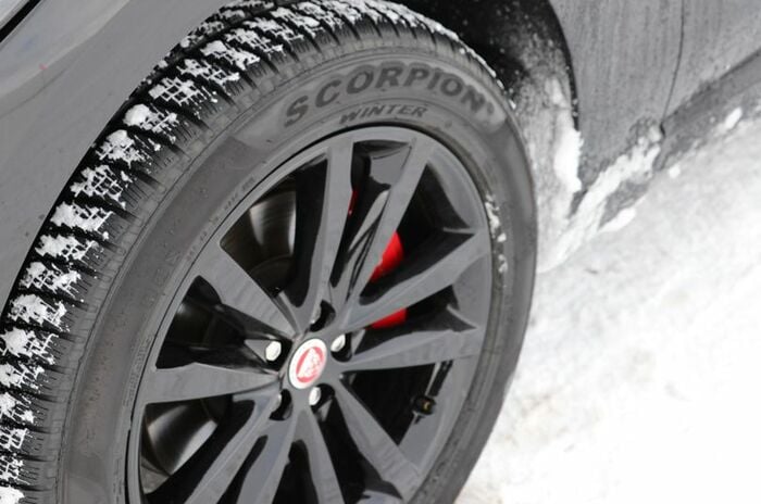 ジャガー Fペイス｜Jaguar F-PACE