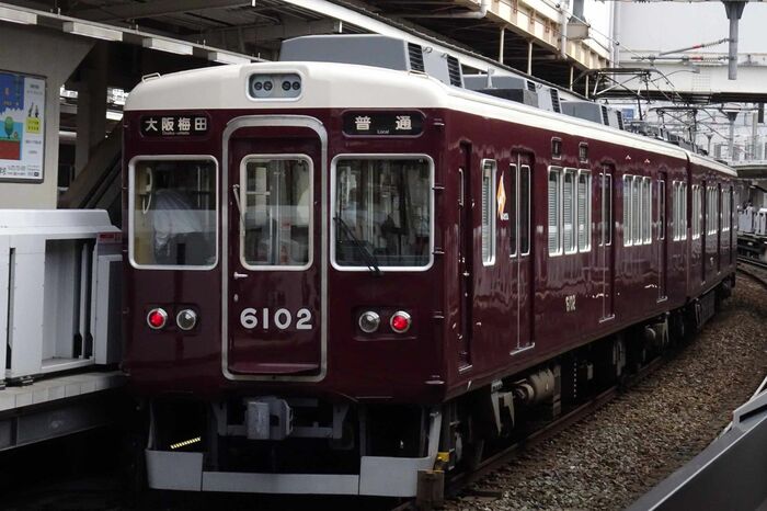能勢電鉄に譲渡された6000系。日生エクスプレスのほかは