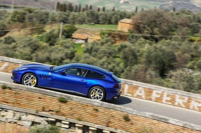 フェラーリ GTC4 ルッソT｜Ferrari GTC4Lusso T