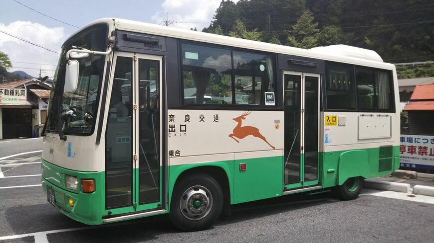 修験道の里「天川村」へは奈良交通の路線バスで（筆者撮影）