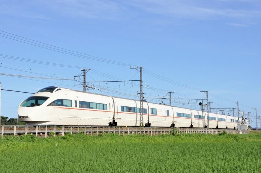 小田急の看板車両だったロマンスカーVSE。2023年で引退する（記者撮影）