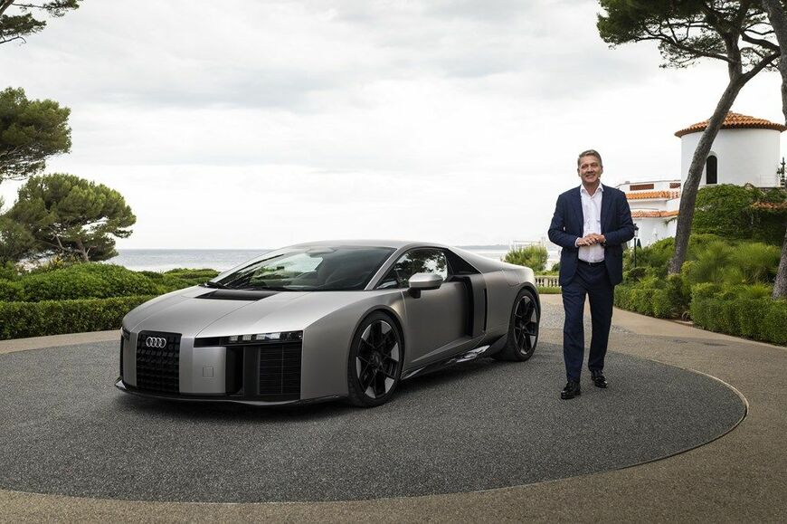 アウディ新型スーパースポーツカー「ヌヴォラーリ（Nuvolari）」発表会の様子（写真：AUDI AG）