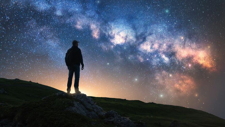 人間が存在しないと宇宙も存在しない！?（写真：den-belitsky／PIXTA）