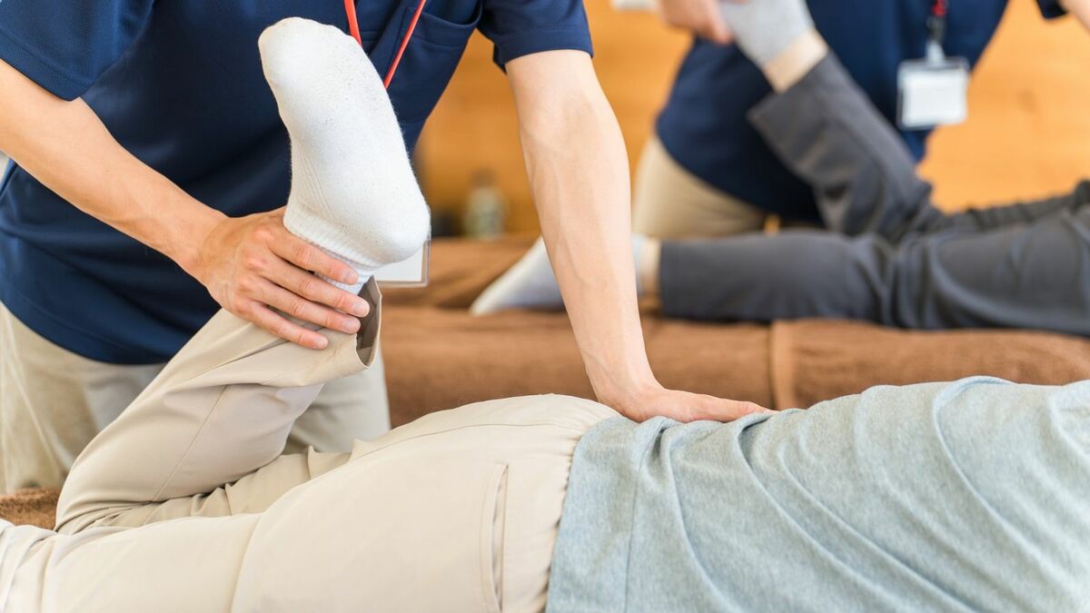 大きな誤解！｢ぎっくり腰は絶対安静｣で､腰痛は治らない…