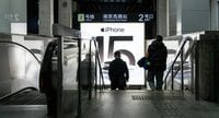 中国で｢iPhone↓ファーウェイ↑｣になった背景 iPhone 15よりもMate 60 Proがかっこいい！