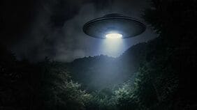 トランプ大統領も調査を指示､著名UFO研究家の自殺で再燃した｢科学者連続失踪説｣の真偽
