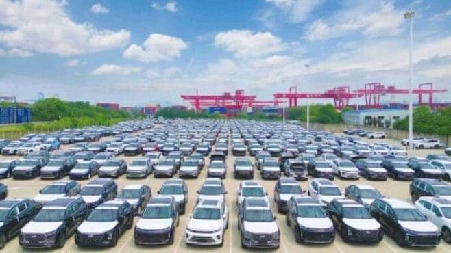 中国自動車各社､今年も強気の販売目標掲げ火花