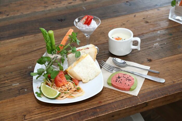 神奈川県産の卵など、地元の食材が多く使われている