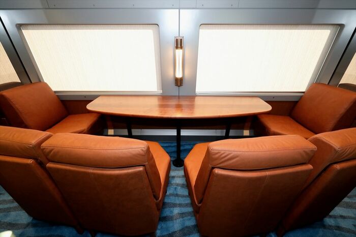 6人用個室の室内