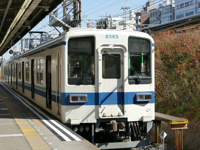 亀戸線を走る2両編成