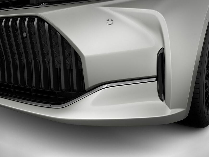 トヨタ「クラウン（セダン）」（写真：トヨタ自動車）