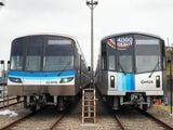 「あざみ野」の行き先を表示した横浜市営地下鉄ブルーラインの車両。2030年に「新百合ヶ丘」の行き先は灯るか（記者撮影）