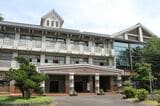 廃校となった校舎を活用（筆者撮影）