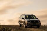 スバルの新型「フォレスター Premium S:HEV EX」（写真：SUBARU）