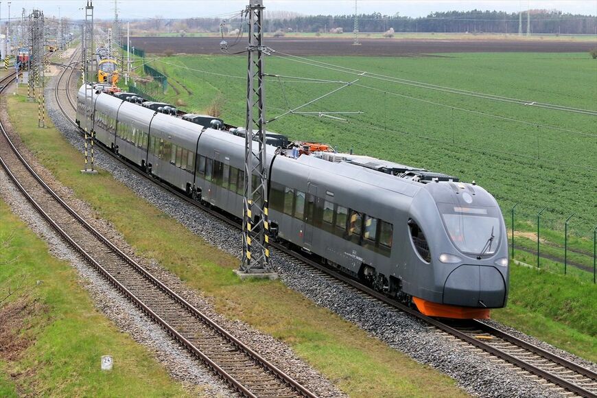 CRRC シリウス ヴェリム試験線