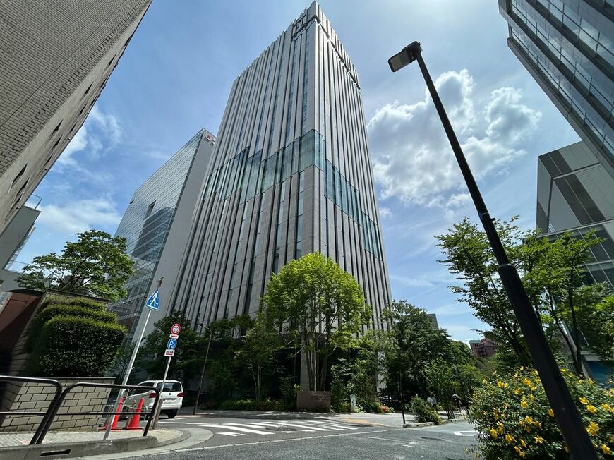 中大の「駿河台キャンパス」。以前は「駿河台記念館」があり、学員（卒業生）の交流の場として機能していた（写真：筆者撮影）