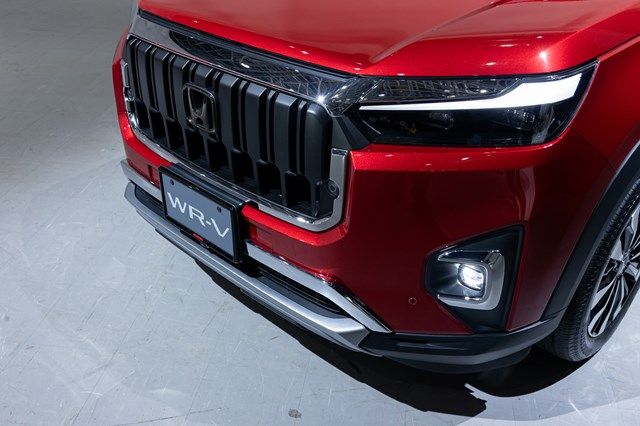 ホンダの新型SUV「WR-V」（写真：三木宏章）