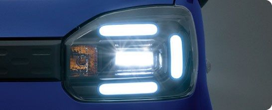 スズキの新型軽乗用EV「e SKY」のディテールと、10月7日に都内で行われた発表会の様子