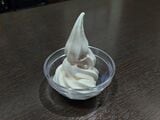 無料のソフトクリームはさっぱりとしていつつクリーミー。人気があるのも納得だ（筆者撮影）