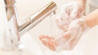 手洗いしすぎで｢手荒れ｣に悩む人への解決法 コロナの予防で手湿疹に悩んでいる人も多い