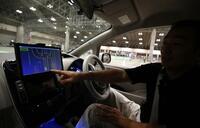 電子部品業界､ポスト･スマホへの思惑 自動車へアクセル踏む電子部品業界