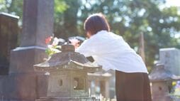 ｢遠いところだから君は家で待っていなさい｣の言葉を残して逝った夫へ…25年後に後を追った妻の"泣けるいじわる"