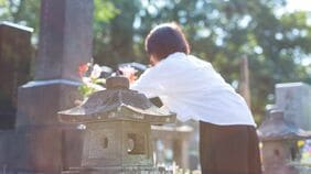 ｢遠いところだから君は家で待っていなさい｣の言葉を残して逝った夫へ…25年後に後を追った妻の"泣けるいじわる"