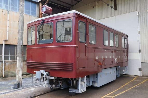 神戸電鉄 入れ替え用機械