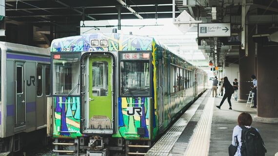 釜石線ラッピング車両