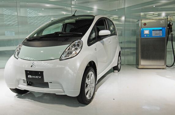 三菱　電気自動車　アイミーブ　値下げ交渉OK 三菱自動車｢アイミーブ｣、大幅値下げの深層 世界で初めて量産されたEV