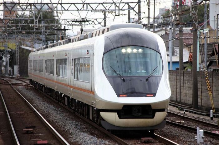 近鉄の看板列車「アーバンライナー・ネクスト」