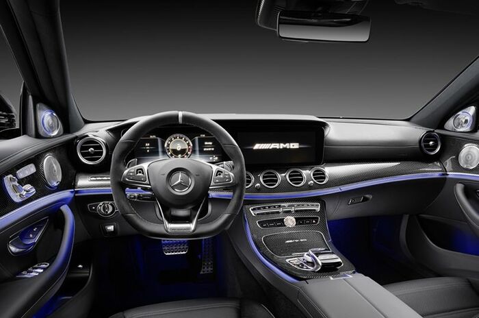 メルセデスAMG E63 S 4マチックプラス｜Mercedes-AMG E63 S 4MATIC＋