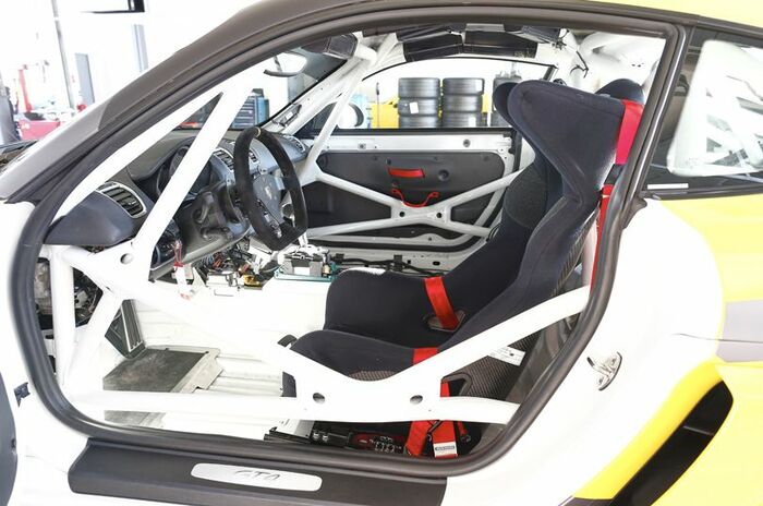 ポルシェ ケイマン GT4 クラブスポーツ｜Porsche Cayman GT4 Clubsport