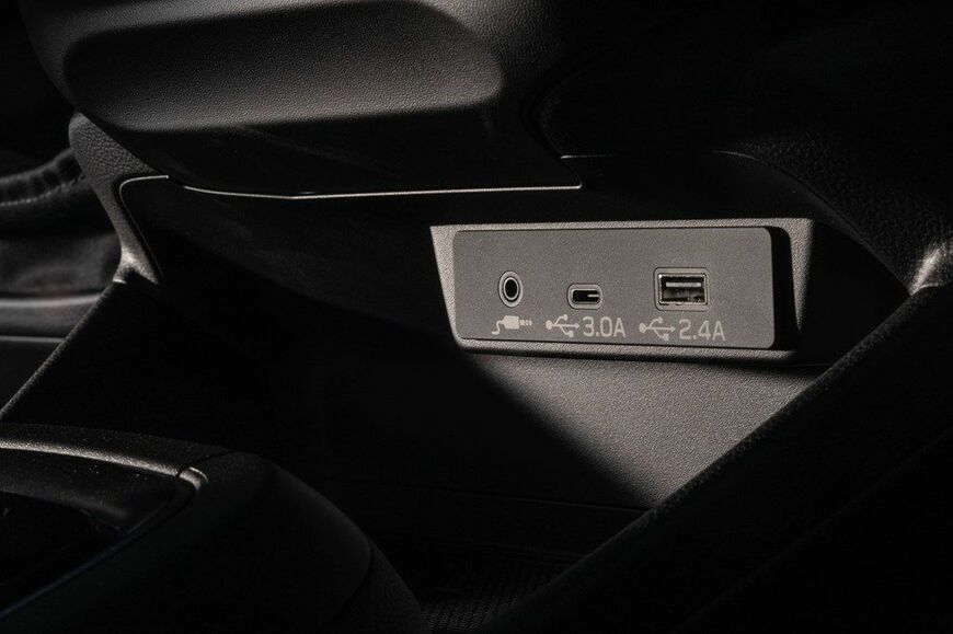 LAショーで発表された新型インプレッサ（写真：Subaru of America）