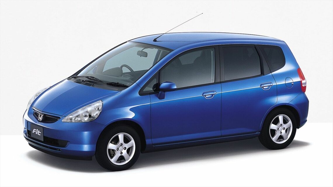 初代フィット（写真：本田技研工業）