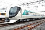 東武鉄道の特急「リバティ」500系（撮影：尾形文繁）