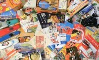 鉄道旅の達人が伝授､｢駅弁7つ道具｣を一挙公開