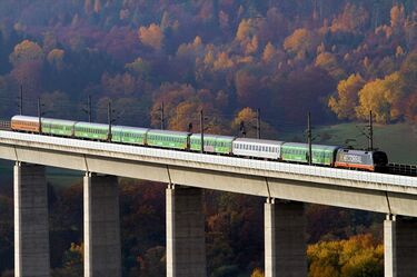 旧国鉄と民間が激戦､欧州の｢鉄道戦国時代｣ 上下分離で参入自由化