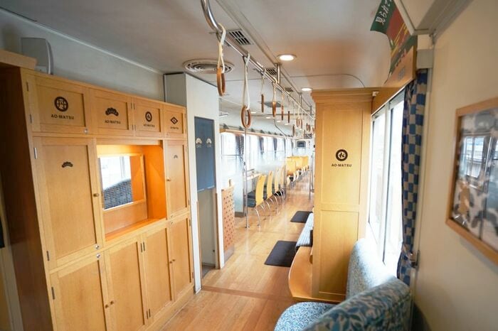 丹後あおまつ号の車内