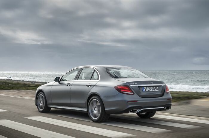 メルセデス・ベンツ E400 4マチック｜Mercedes-Benz E400 4MATIC