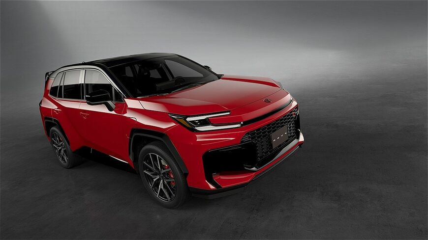 トヨタ新型「RAV4 GR SPORT（プロトタイプ）」（写真：トヨタ自動車）