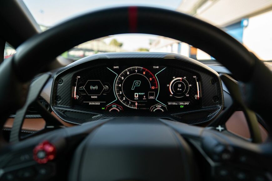 （写真：Automobili Lamborghini）