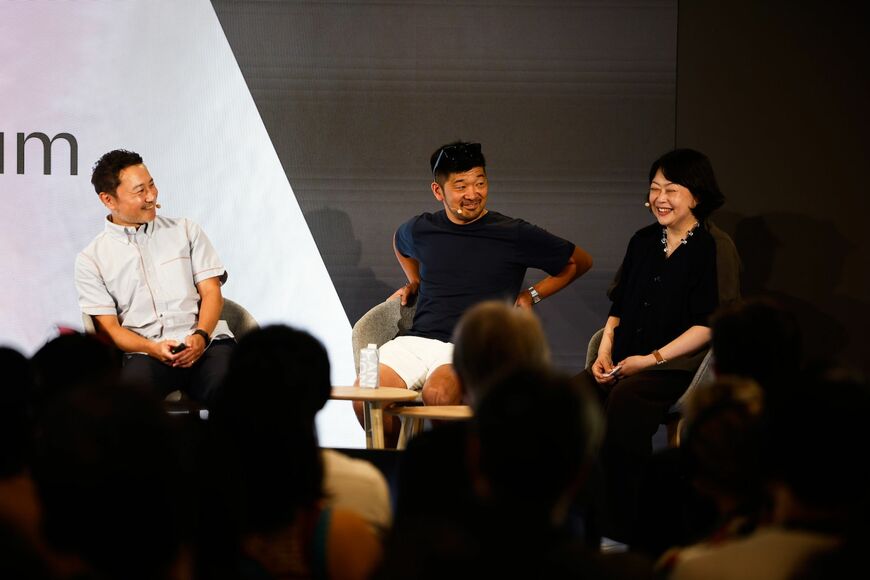 写真右より森妹子氏（味の素欧州アフリカ本部長／Ajinomoto Europe S.A.S. 社長）、松嶋啓介氏（SARL Passion レストランオーナー/シェフ）、本田氏。セッションでの対話の様子（写真：カンヌライオンズ国際クリエイティビティ・フェスティバル）