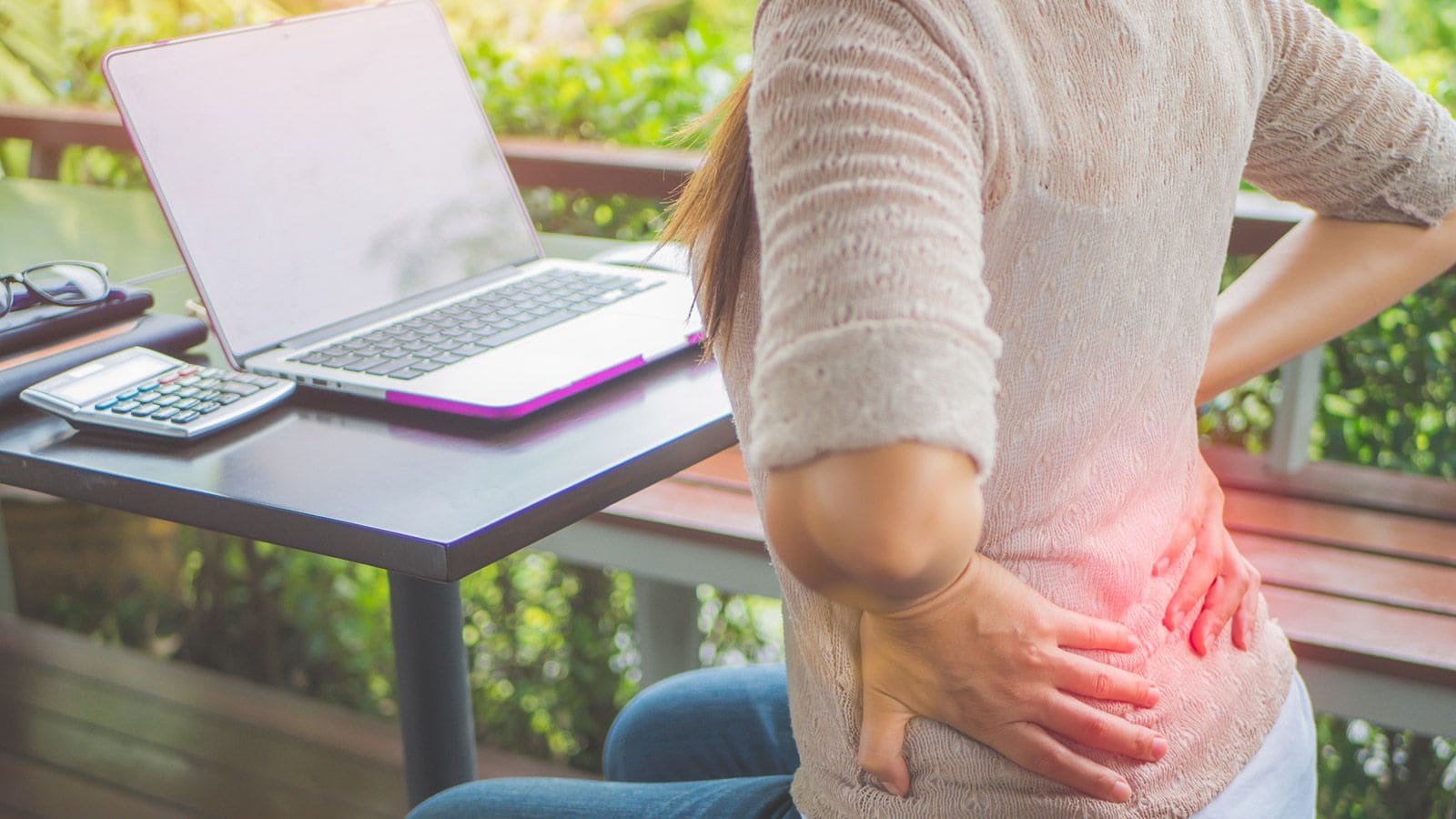 きつい腰痛改善に効く 足と姿勢 の整え方 Voce 東洋経済オンライン 社会をよくする経済ニュース