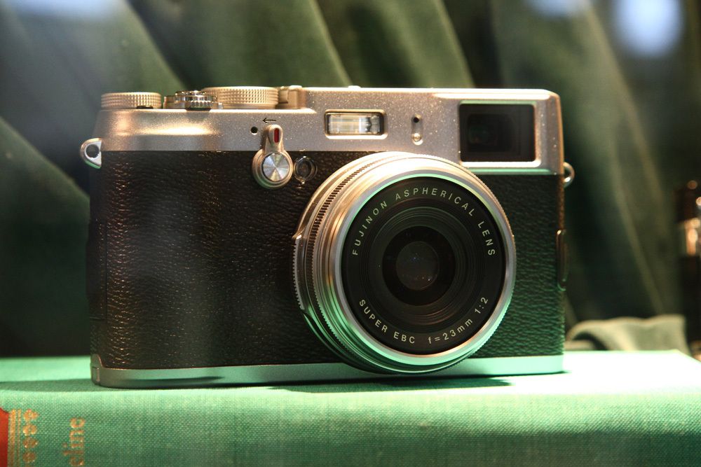 フィルムとカメラの世界史―技術革新と企業 Amazon.co.jp: フィルムとカメラの世界史: 技術革新と企業